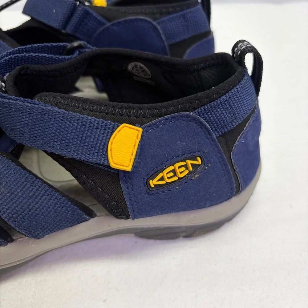 KEEN Newport H2 Sandals Shoes Womens 6 Blue Hiking Trail Water Shoes Gorpcore